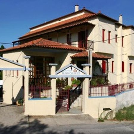 Hotel Kavouris Скопелос Экстерьер фото