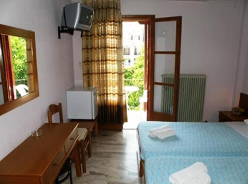Hotel Kavouris Скопелос Экстерьер фото